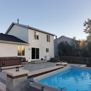 Nelys Landscaping - a backyard with a pool - Landscaping Near Me - Shorewood, Illinois Nelys Landscaping - a backyard with a pool - Landscaping Near Me - Shorewood, Illinois