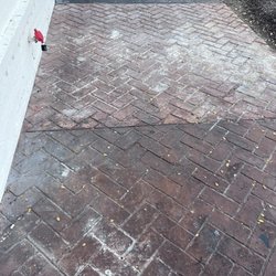 Metropolitan Day Spa - Sidewalk messed up!