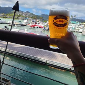Kona Brewing - Pubs Near Me - Honolulu, Hawaii Kona Brewing - Pubs Near Me - Honolulu, Hawaii