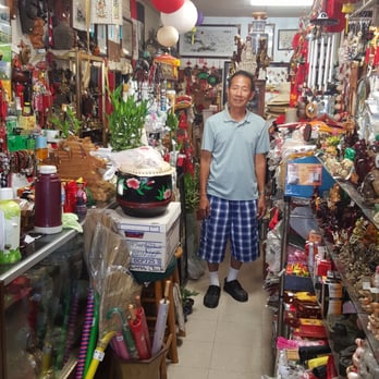 Kam Fung - Simon, the owner is AWESOME! ! - Gift Shops Near Me - San Diego, California