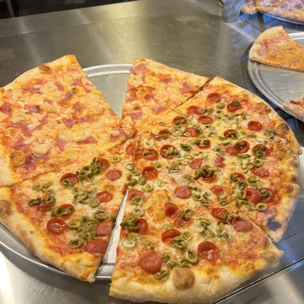 Andrea Pizza - Pizza Near Me - Minneapolis, Minnesota
