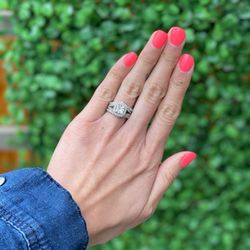 Julie's Nails & Spa