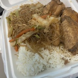 Combo plate: rice with pancit (aka veggie option) and chicken adobo (meat option) Combo plate: rice with pancit (aka veggie option) and chicken adobo (meat option)
