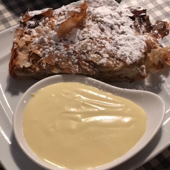 Das Schnitzel Haus - Apple strudel - German Near Me - Parma, Ohio