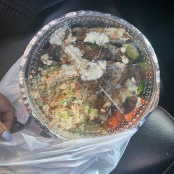 Avenue BBQ Hut - Trinidadian Near Me - Jamaica, New York