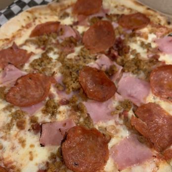 Pizzeria Bros - Pizza Near Me - Montreal, Quebec