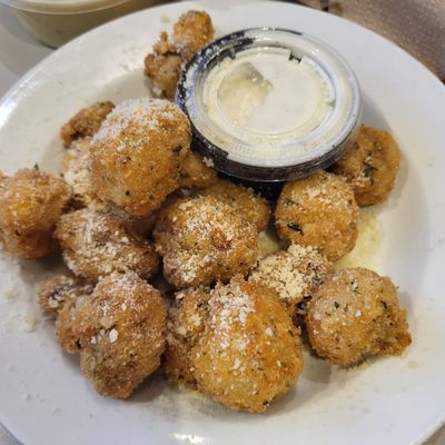 DiMartino's Famous New Orleans Muffulettas by null