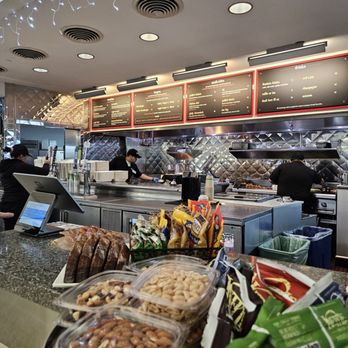 Burger Joint - 7:40am terminal 2...no lines for breakfast - Burgers Near Me - San Francisco, California