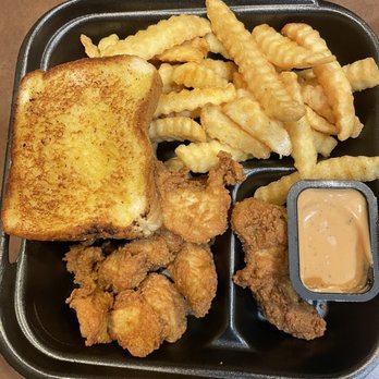 Zaxbys - Chicken finger plate - Fast Food Near Me - Keller, Texas