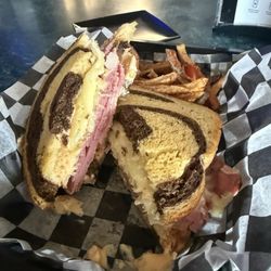The Coal Mine - Rueben