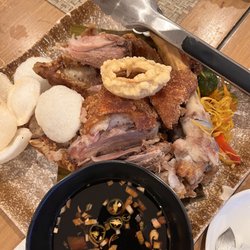 Solea Cebu Resort - Crispy pata with side of chips.  The highlight of this dinner.