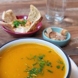 Hummus, butternut squash (soup of the day) and pita croutons Hummus, butternut squash (soup of the day) and pita croutons
