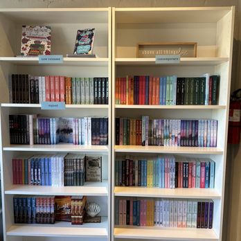 Beach Read Books - Bookstores Near Me - Wilmington, North Carolina Beach Read Books - Bookstores Near Me - Wilmington, North Carolina