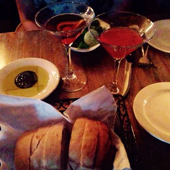 Olazzo - Drinks and bread before dinner - Italian Near Me - Bethesda, Maryland