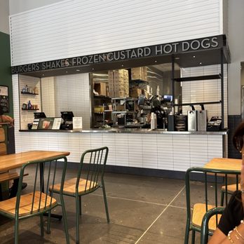 Shake Shack Ridge Hill - Main Counter - Ice Cream & Frozen Yogurt Near Me - Yonkers, New York Shake Shack Ridge Hill - Main Counter - Ice Cream & Frozen Yogurt Near Me - Yonkers, New York