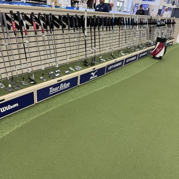 PGA TOUR Superstore - Irvine - Putters - Golf Equipment Near Me - Irvine, California PGA TOUR Superstore - Irvine - Putters - Golf Equipment Near Me - Irvine, California