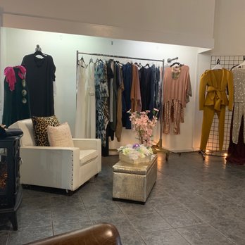 The BeYOUtiful Boutiques - Charming seating area - Women's Clothing Near Me - Montgomery, Alabama The BeYOUtiful Boutiques - Charming seating area - Women's Clothing Near Me - Montgomery, Alabama