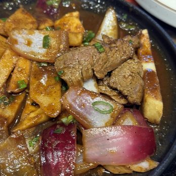 The Red Llama - Lomo Saltado, great flavor! - Peruvian Near Me - Lone Tree, Colorado