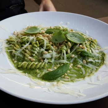Il Pomodoro - Fusilli pasta verde - Pizza Near Me - Stuttgart, BW