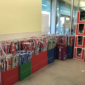 Dollar Tree - Dollar gift wrap. - Discount Store Near Me - Morton Grove, Illinois