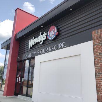 Wendy's - Side exterior - Fast Food Near Me - La Grange, Kentucky Wendy's - Side exterior - Fast Food Near Me - La Grange, Kentucky