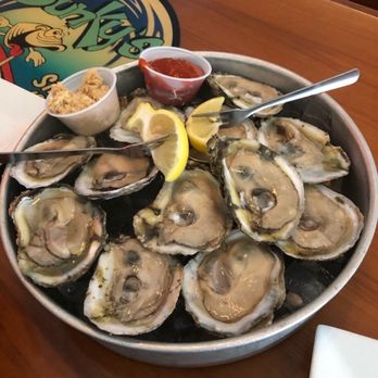 Bunky's Raw Bar & Grill - Bunky 's Fresh Shucked Oysters - Sports Bars Near Me - Indialantic, Florida Bunky's Raw Bar & Grill - Bunky 's Fresh Shucked Oysters - Sports Bars Near Me - Indialantic, Florida