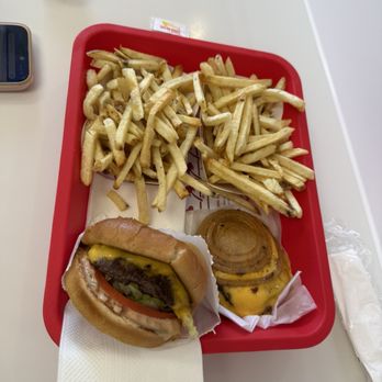 In-N-Out Burger - Burgers Near Me - San Diego, California In-N-Out Burger - Burgers Near Me - San Diego, California