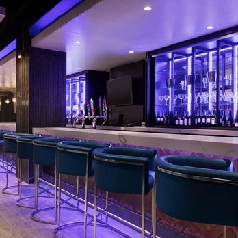 Embassy Suites by Hilton Toronto Airport - BarLounge - Hotels Near Me - Toronto, Ontario Embassy Suites by Hilton Toronto Airport - BarLounge - Hotels Near Me - Toronto, Ontario