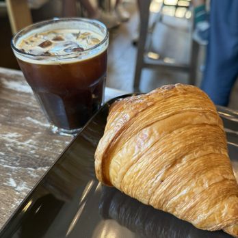Le Toledo - Iced americano CAD$3.50, croissant CAD$2.50 - Bakeries Near Me - Montreal, Quebec Le Toledo - Iced americano CAD$3.50, croissant CAD$2.50 - Bakeries Near Me - Montreal, Quebec