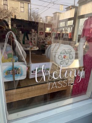 The Tiny Tassel by null