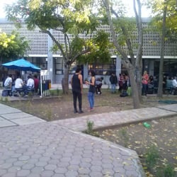 Jardín de Filosofía y Letras CUCSH