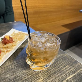 Tamashi Westside - Plum Fashioned cocktail with Spicy Tuna Bite on the side - Japanese Near Me - Albuquerque, New Mexico