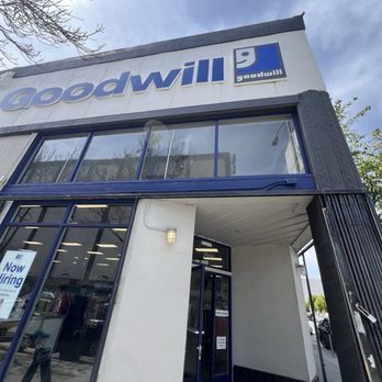 Goodwill Store & Donation Center - Exterior - Thrift Stores Near Me - San Francisco, California
