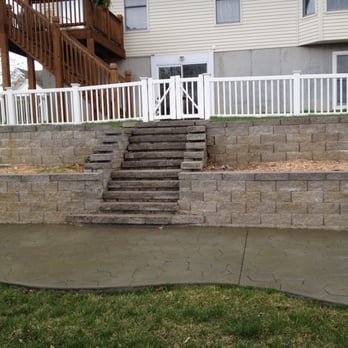 Boyd Walls - Wentzville - Retaining Wall / Stairs / Patio by Boyd Walls - Landscaping Near Me - Wright City, Missouri Boyd Walls - Wentzville - Retaining Wall / Stairs / Patio by Boyd Walls - Landscaping Near Me - Wright City, Missouri