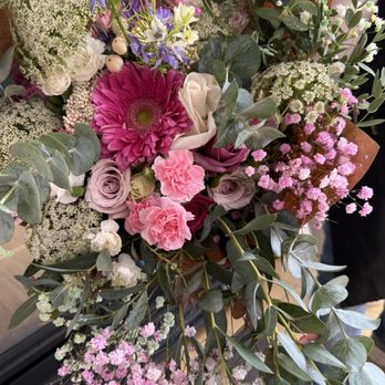 Le Fleur Florals By Paul Lopez - Flower bouquet - Floral Designers Near Me - Chula Vista, California Le Fleur Florals By Paul Lopez - Flower bouquet - Floral Designers Near Me - Chula Vista, California