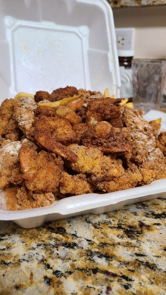 HOOK FISH & CHICKEN 36 Photos & 39 Reviews Chicken Wings 1001