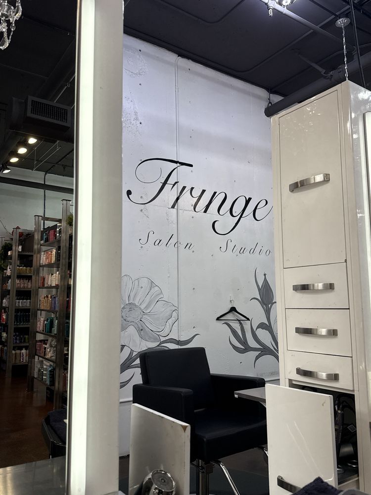 Fringe Salon Studio Logo