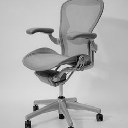 ERG Office Solutions - Herman Miller Aeron classic! Fully loaded!