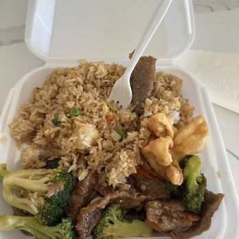 Dumpling Yo! - Beef and broccoli lunch special - Dim Sum Near Me - Sacramento, California Dumpling Yo! - Beef and broccoli lunch special - Dim Sum Near Me - Sacramento, California