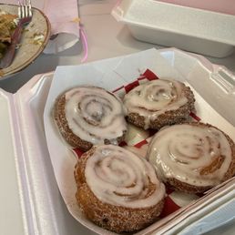 Cinnamon Roll Cinnamon Roll