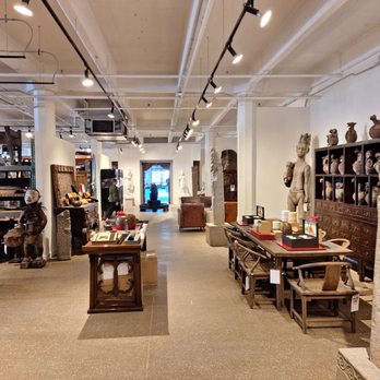 Design at 329 - Shopping Centers Near Me - Chicago, Illinois Design at 329 - Shopping Centers Near Me - Chicago, Illinois