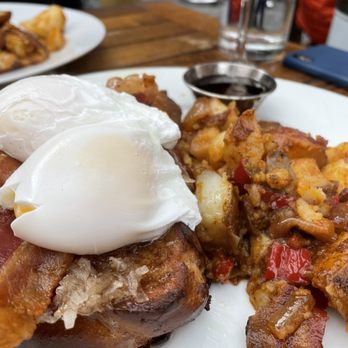 Anthony David's - French Toast and Crispy Bacon Benedict - Breakfast & Brunch Near Me - Hoboken, New Jersey Anthony David's - French Toast and Crispy Bacon Benedict - Breakfast & Brunch Near Me - Hoboken, New Jersey