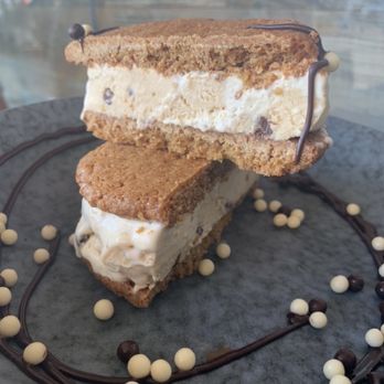 Rustic Root - Ice cream sandwich - New American Near Me - Woodbury, New York