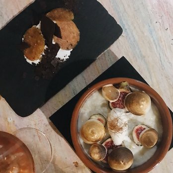 Somorrostro - Burrata cacao and figs + corn with milk - Catalan Near Me - Barcelona, B