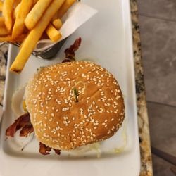 Jax Bar & Grill - burger