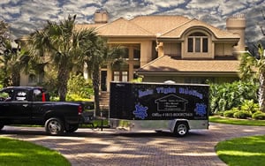 RainTight Roofing Logo