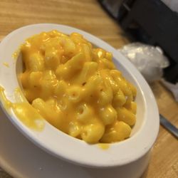 Lindsey's Hospitality House & Barbecue - Mac & Cheese