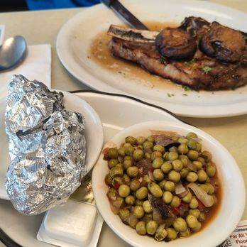Coram Diner - Steak with Mushroom and Peas with sweet potatoes - Diners Near Me - Coram, New York