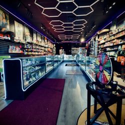 Smoke and Vape Factory