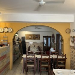 Restaurante Zeca Da Bica - Inside